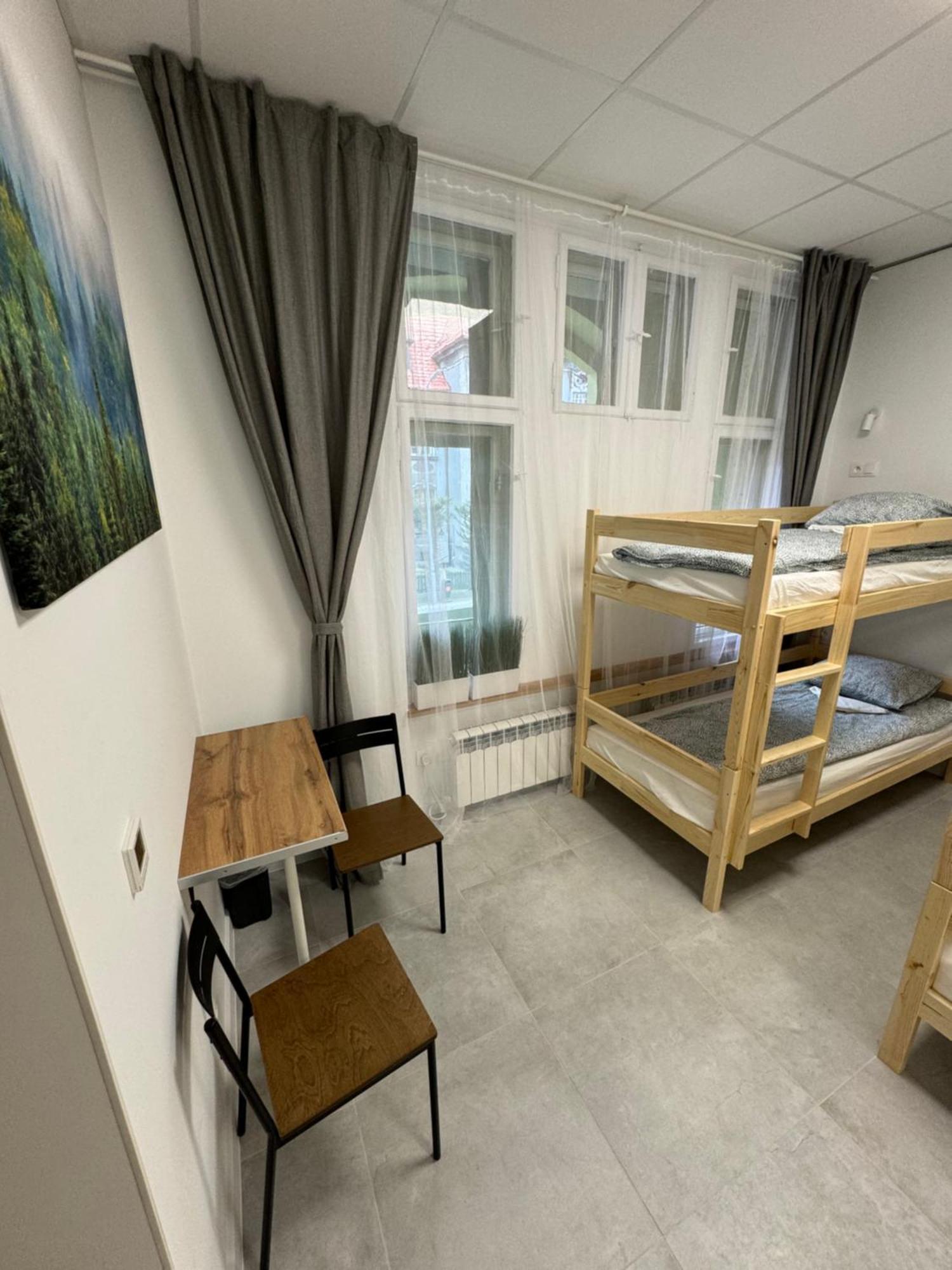 Green Hostel Katowice - 24H Parking Esterno foto